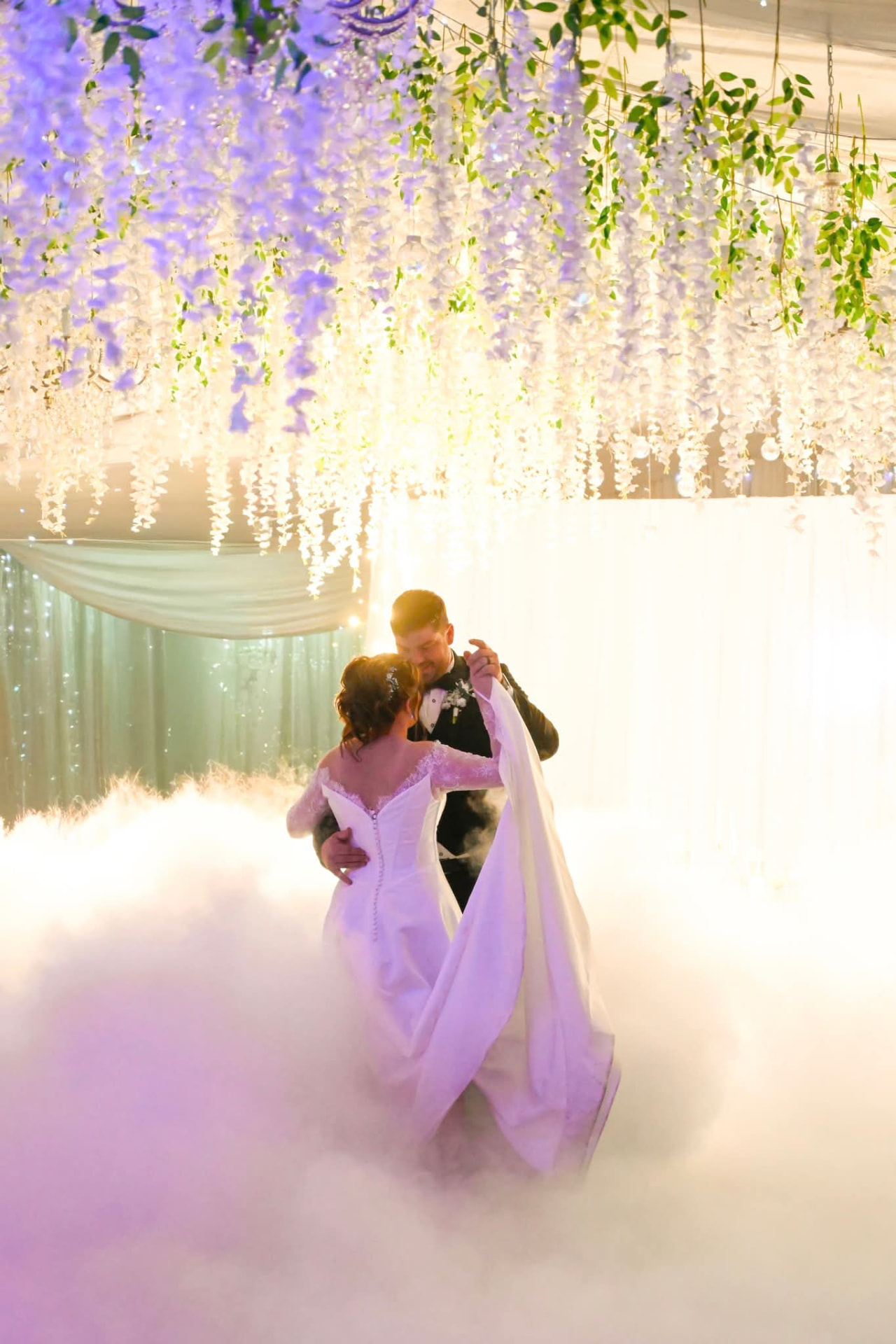 Cloud Nine Effects dry ice and cold spark wedding effects — example 2, available for Knysna weddings